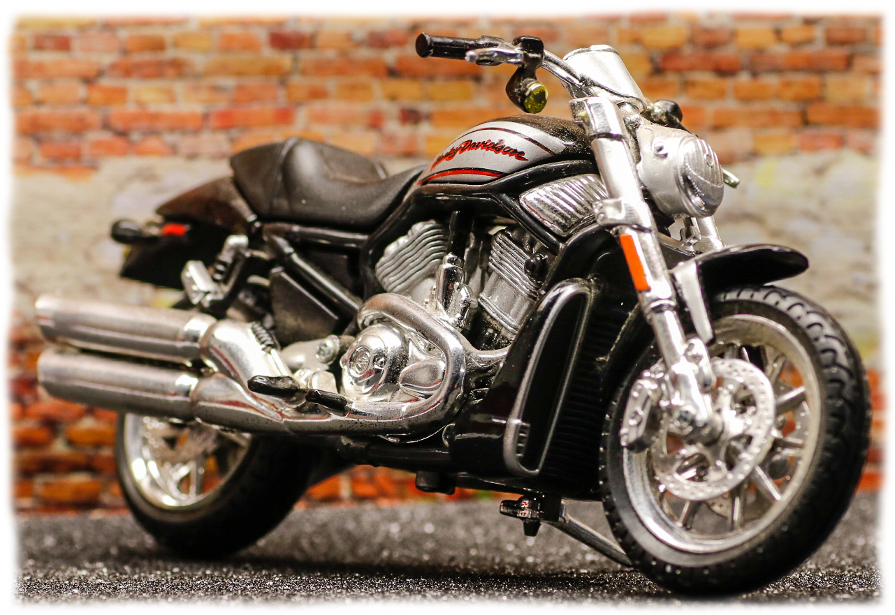 Maisto Harley Davidson VRSCA V-Rod 2006