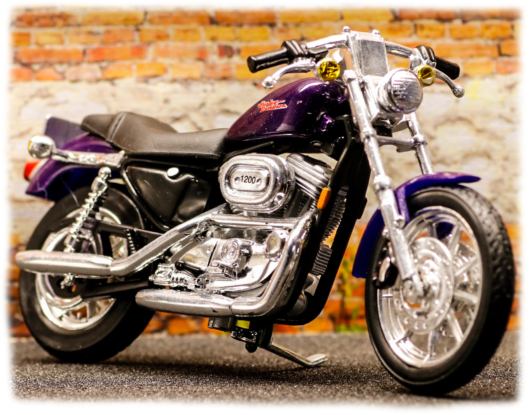 Maisto Harley Davidson XL1200C Sportster 2000