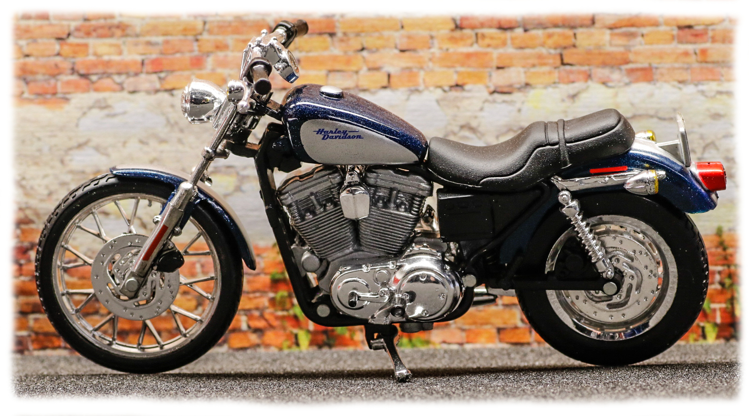 Maisto Harley Davidson XL1200C Sportster 2002