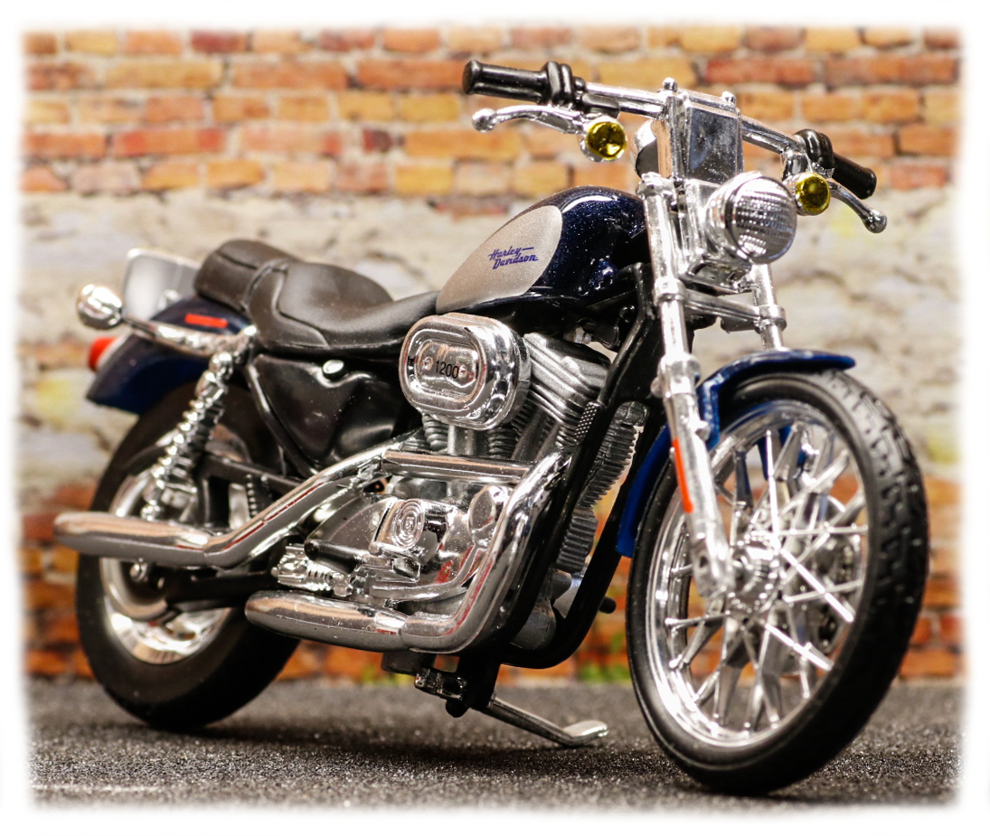Maisto Harley Davidson XL1200C Sportster 2002
