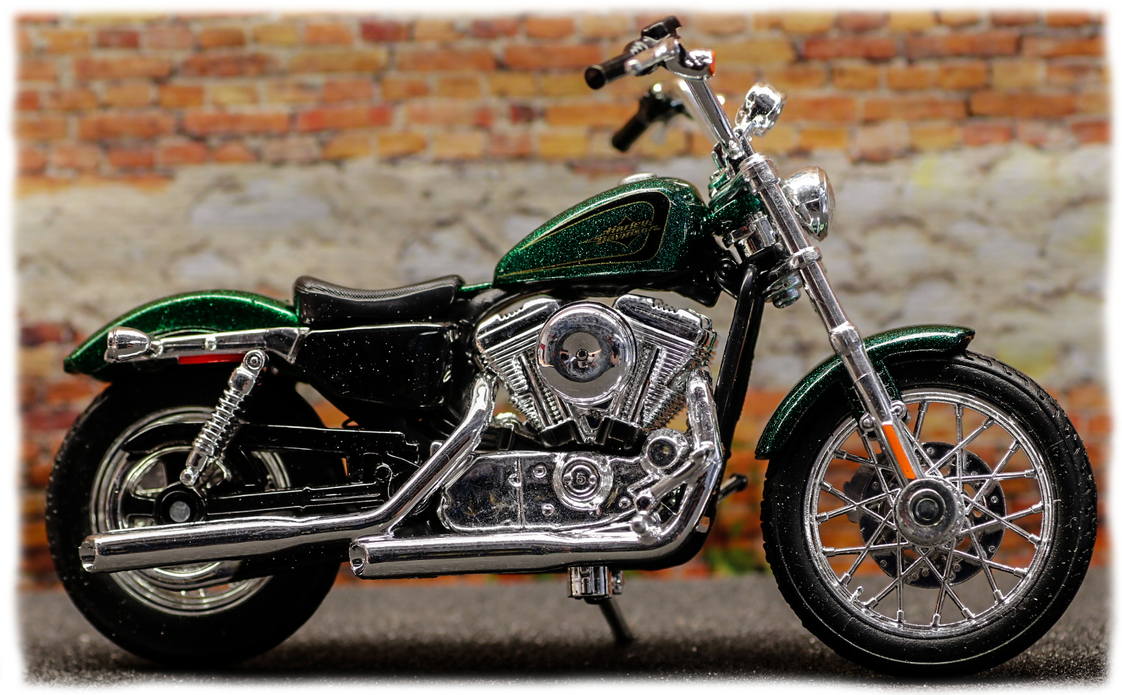 Maisto Harley Davidson XL1200V Seventy Two 2012