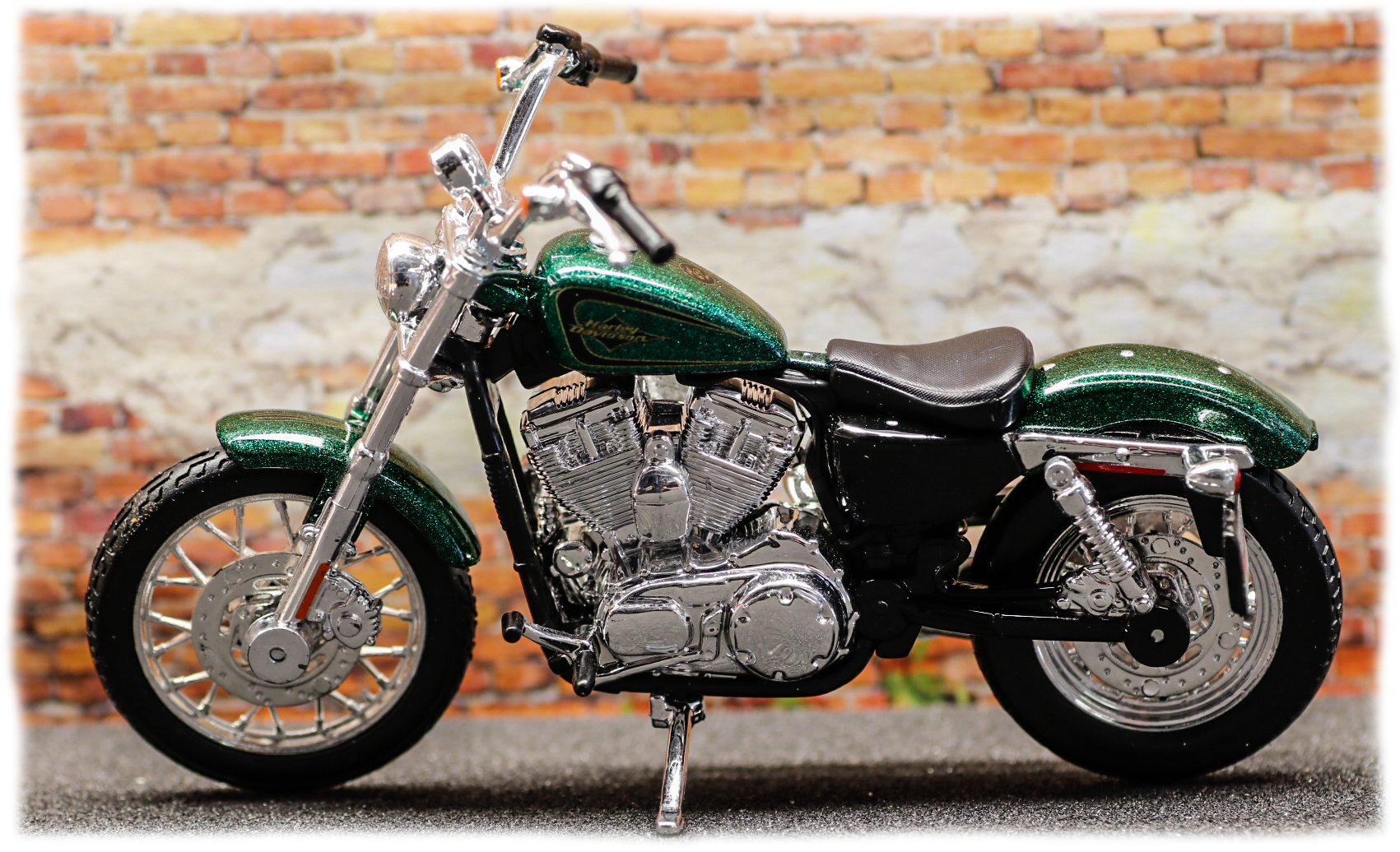 Maisto Harley Davidson XL1200V Seventy Two 2012