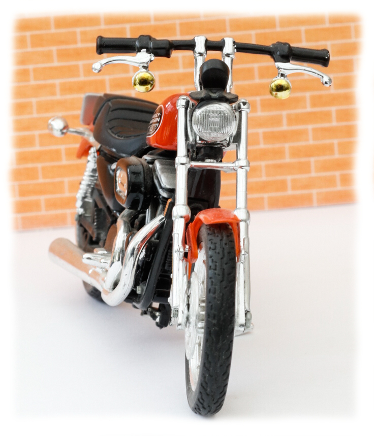 Maisto Harley Davidson XL883R 2002