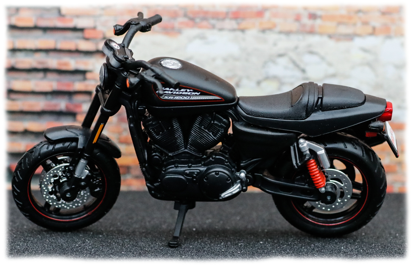Maisto Harley Davidson XR1200X 2011