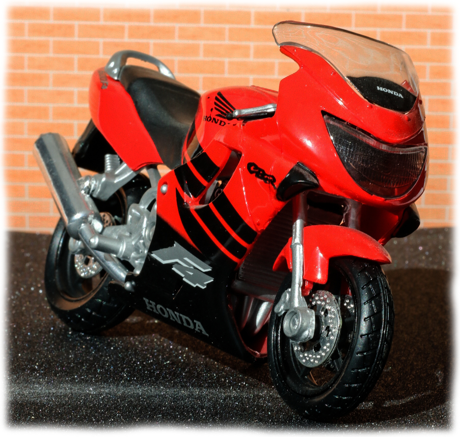 Maisto Honda CB600F4