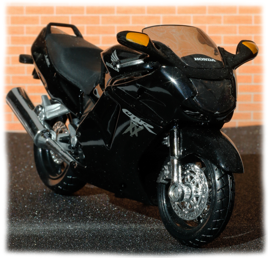 Maisto Honda CBR1100XX