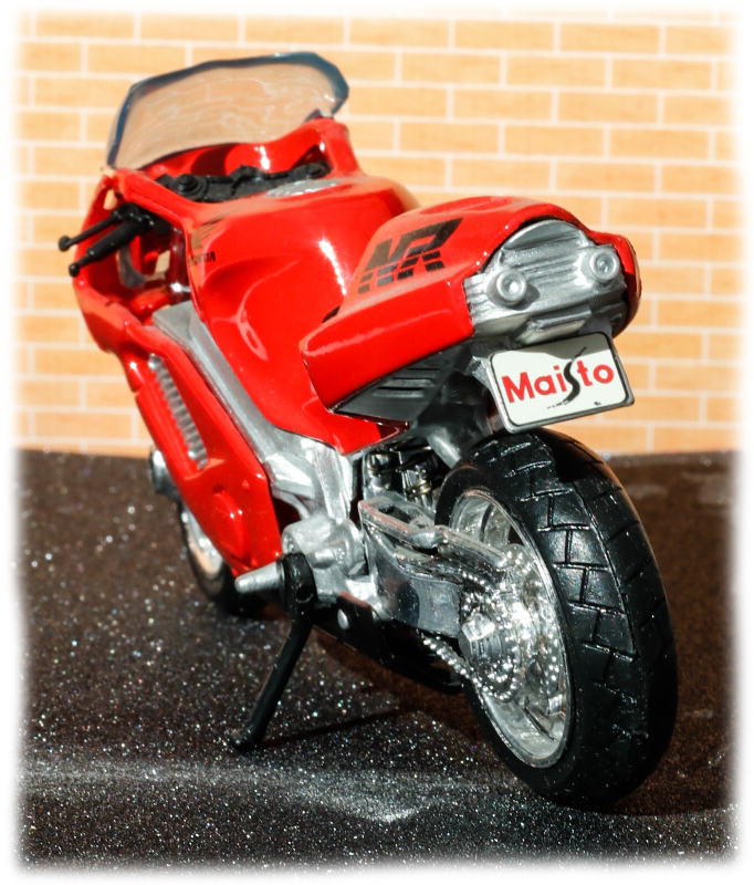 Maisto Honda NR750