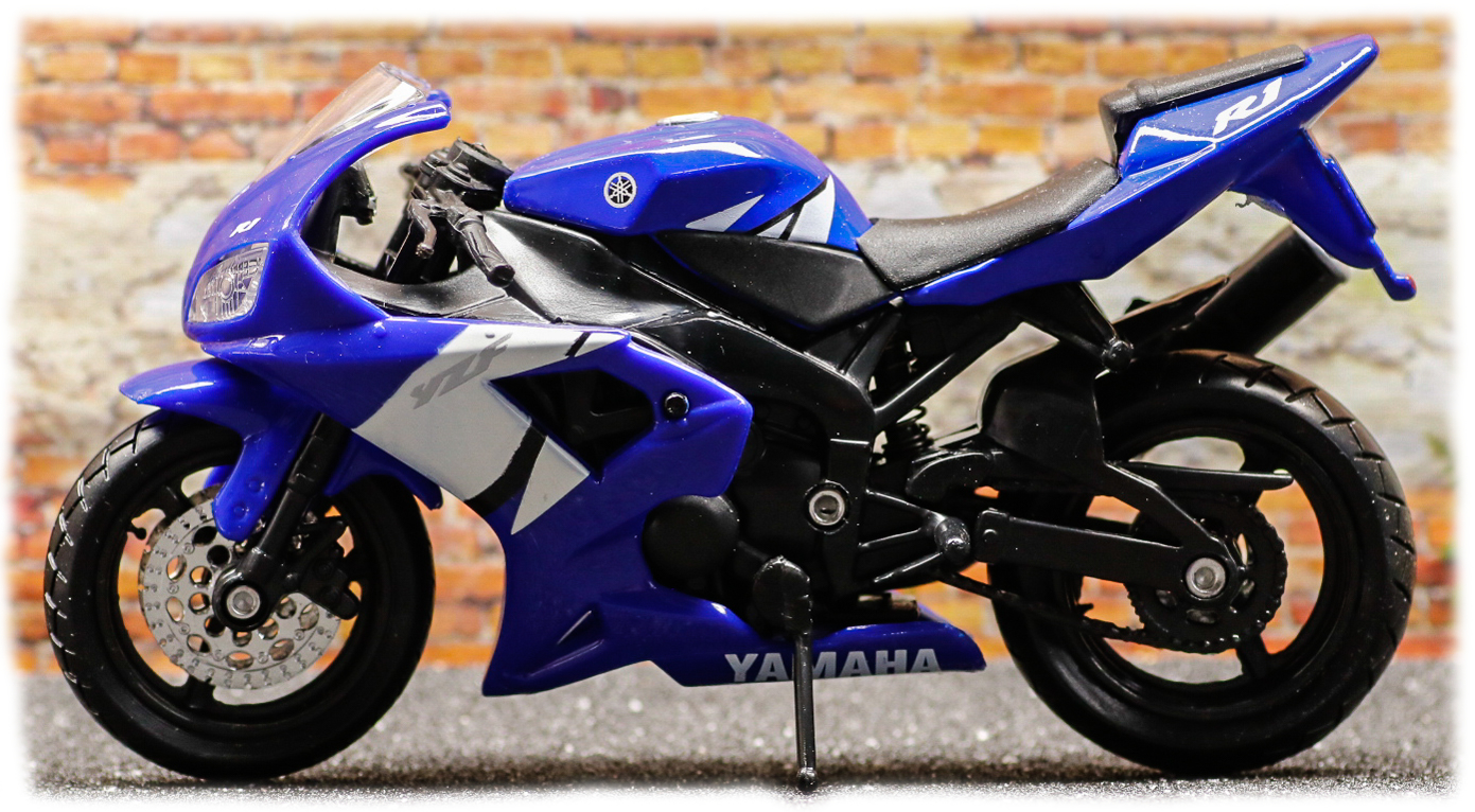 Maisto Yamaha YZF-R1