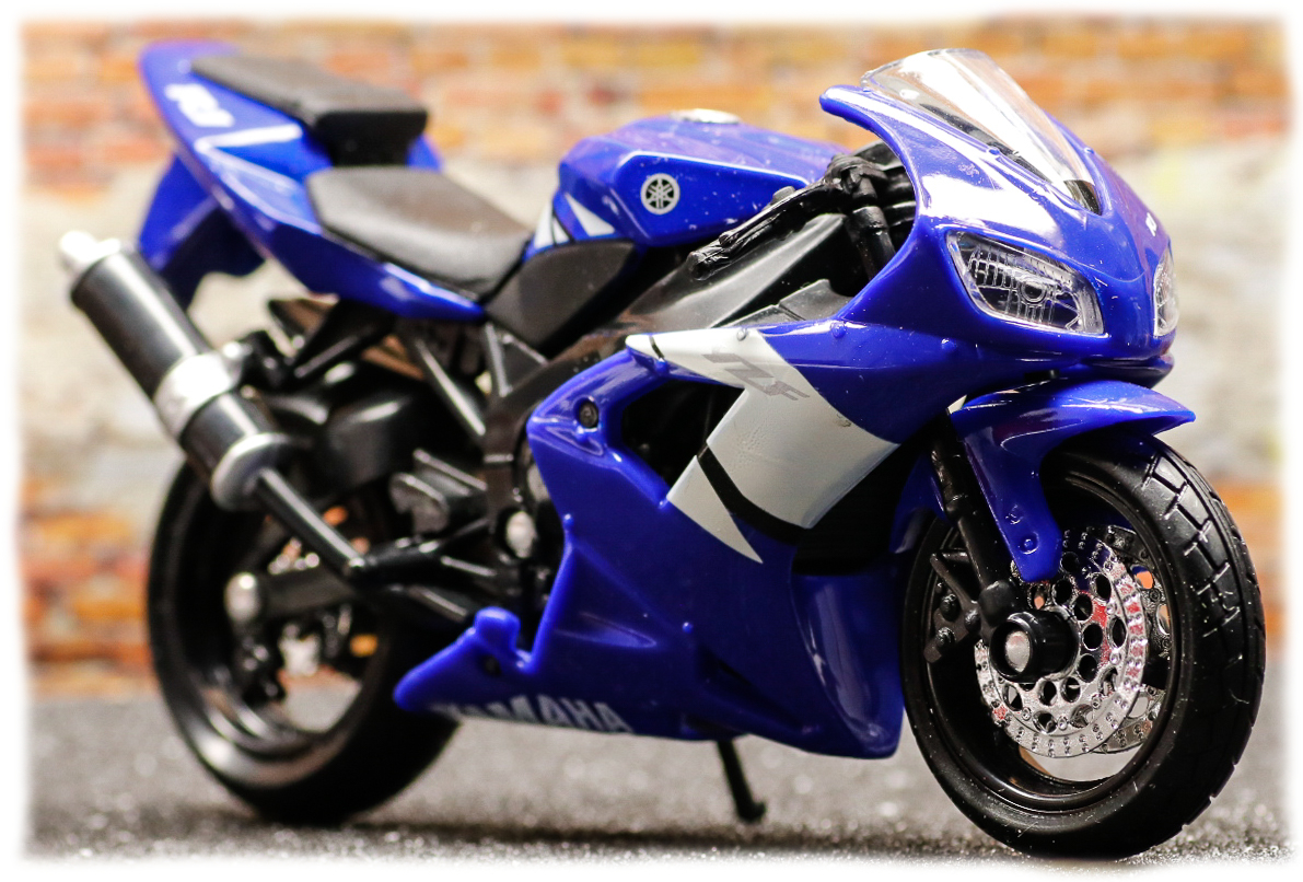 Maisto Yamaha YZF-R1