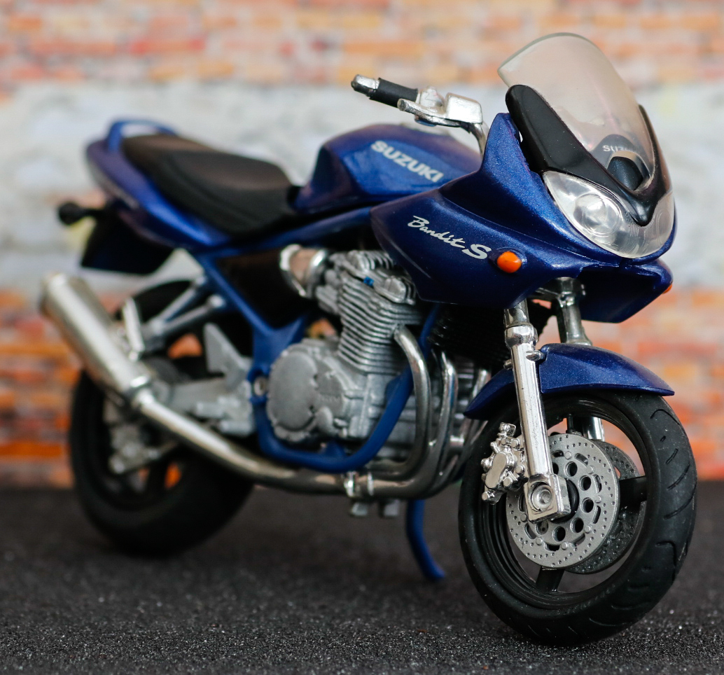 Majorette Suzuki Bandit S