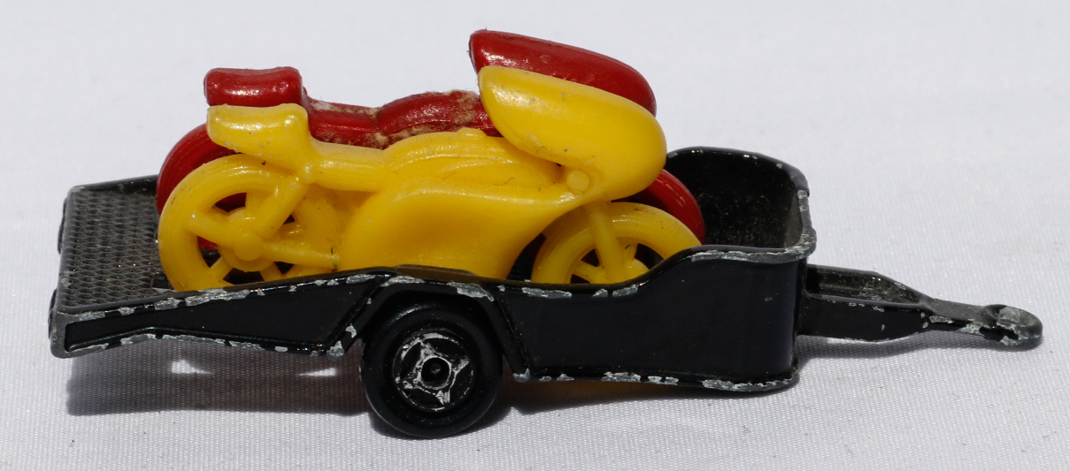 Majorette Trailer and 2 Race Bikes