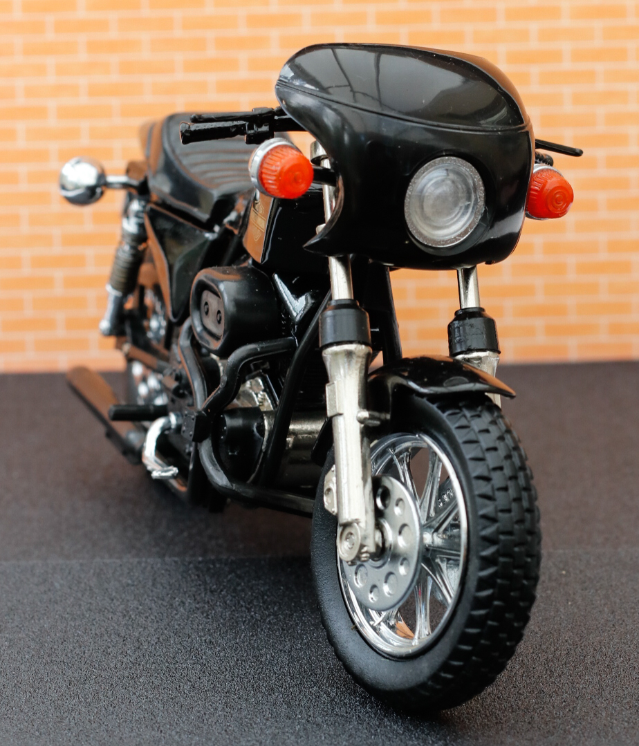 Details about   HARLEY DAVIDSON 1000 SPORTSTER MATCHBOX 1:15 SCALE  NEVER BEEN ON DISPLAY 