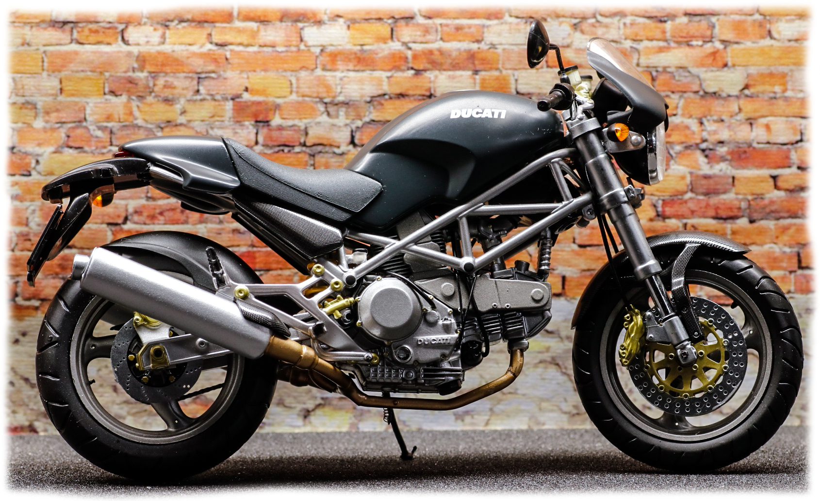 Minichamps Ducati Monster S4