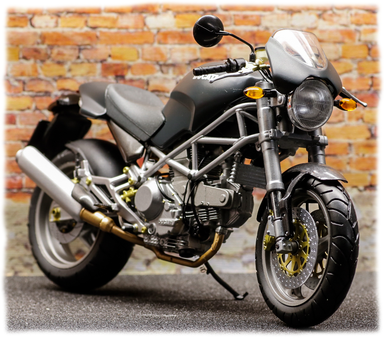 Minichamps Ducati Monster S4