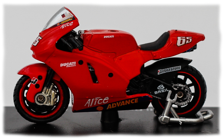 New-Ray Ducati Desmosedici GP05