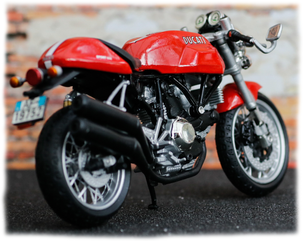 Solido Ducati 1000 Sport Classic