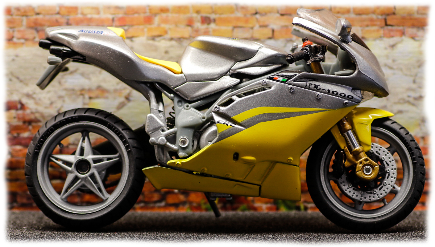 Solido MV Agusta 1000 F4