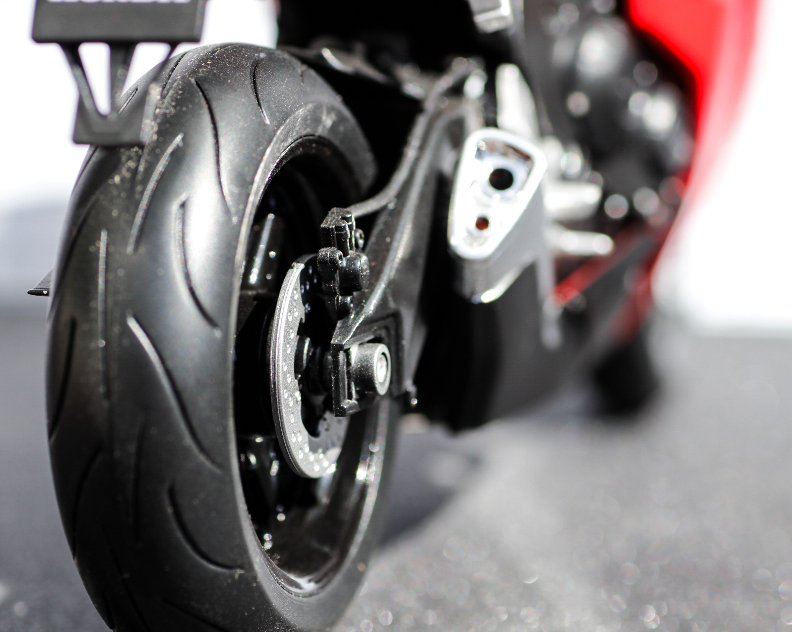 Welly 1-10 Honda CBR1000RR Fireblade