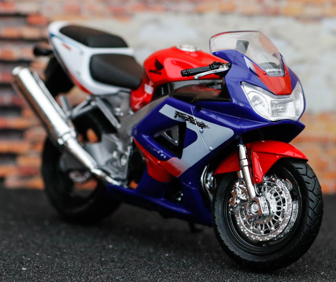 Welly Honda CBR900RR FireBlade