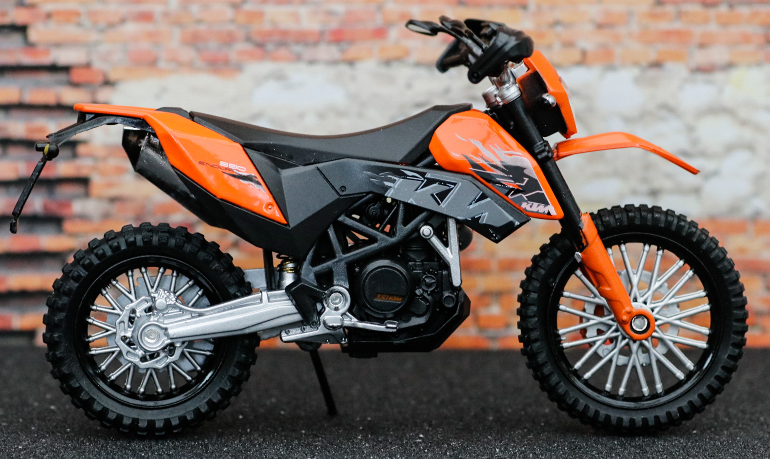 Welly KTM 690 Enduro