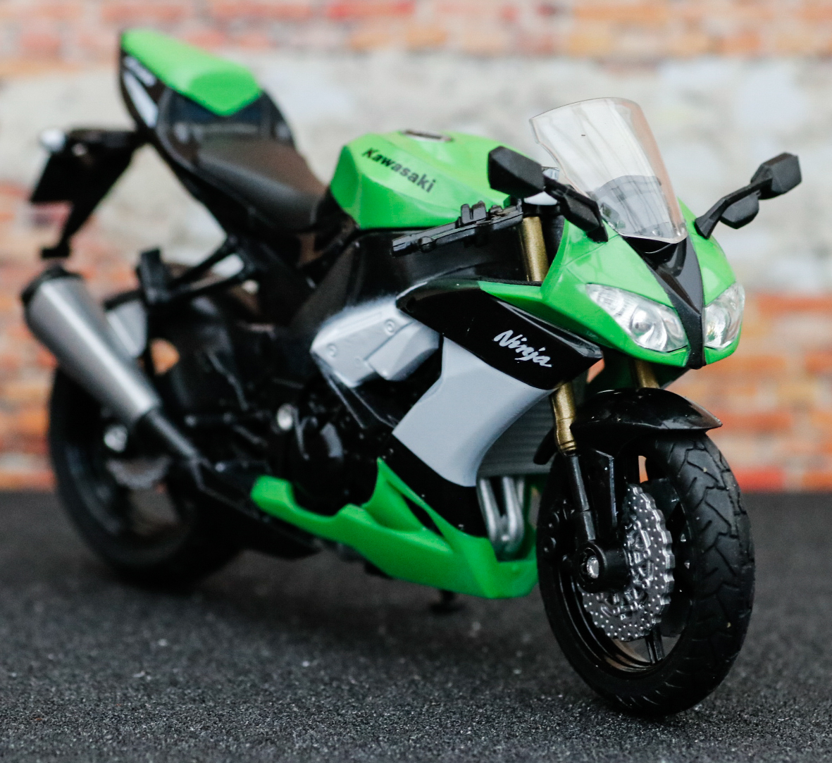 Welly Kawasaki ZX-10R Welly Kawasaki ZX-10R