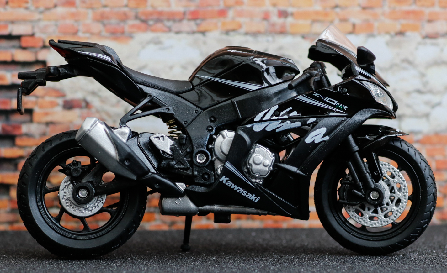 Welly Kawasaki ZX10RR 2017 Welly Kawasaki ZX10RR 2017