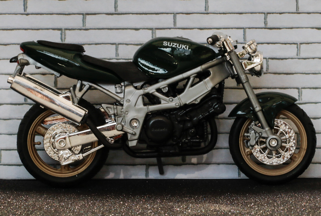 Welly Suzuki 1000 Street Bike