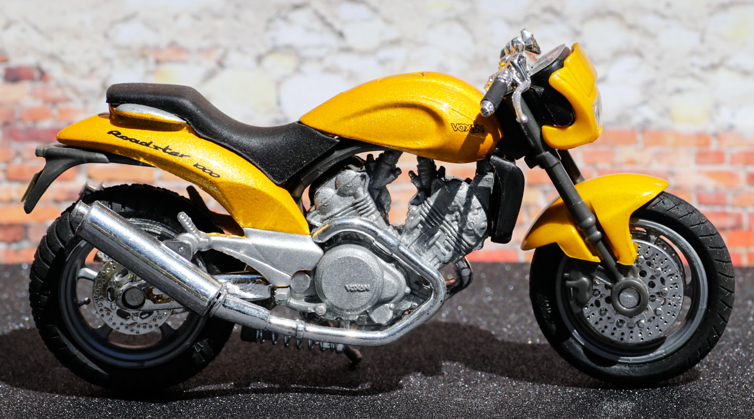 Welly Voxan Roadster 1000