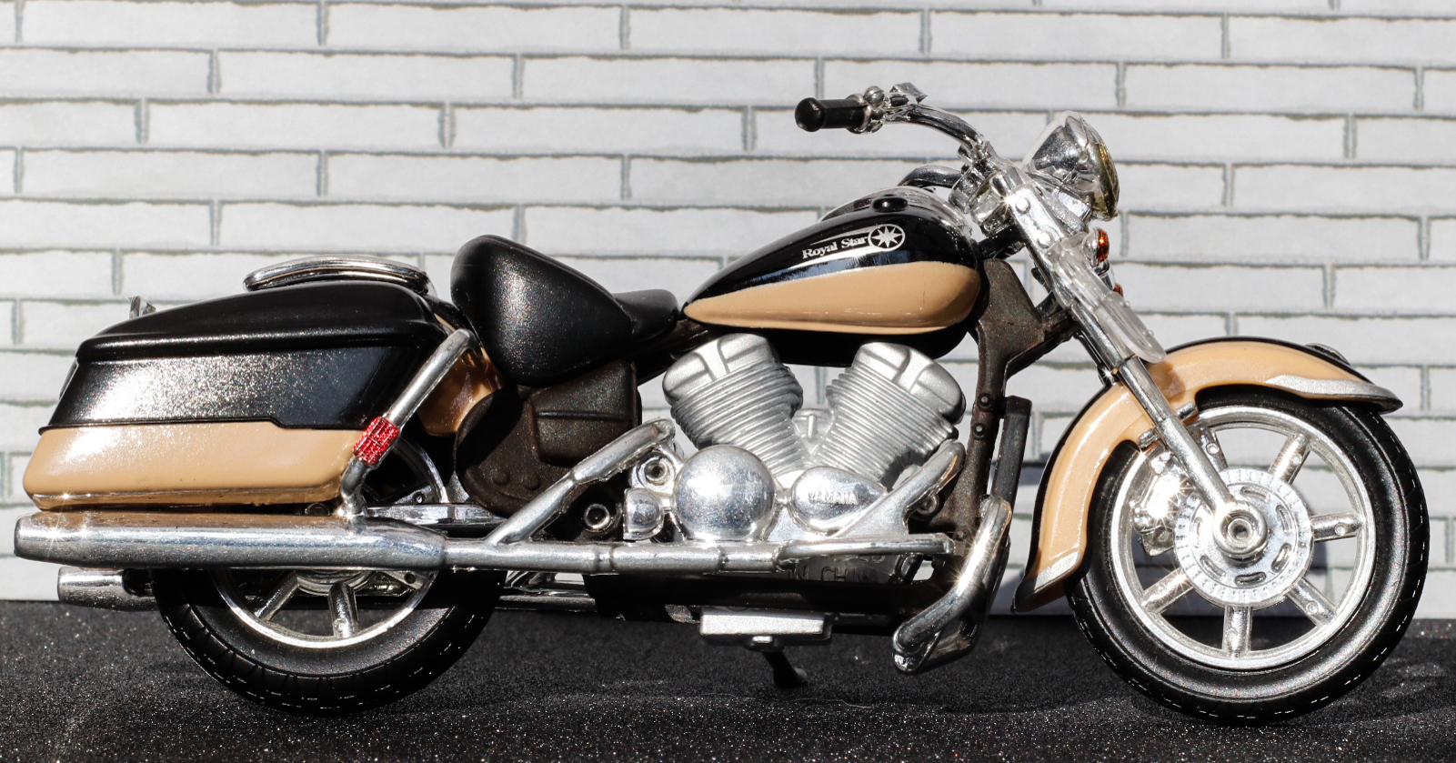 Yat Ming Yamaha Royal Star