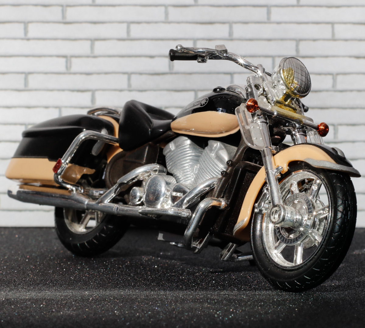 Yat Ming Yamaha Royal Star