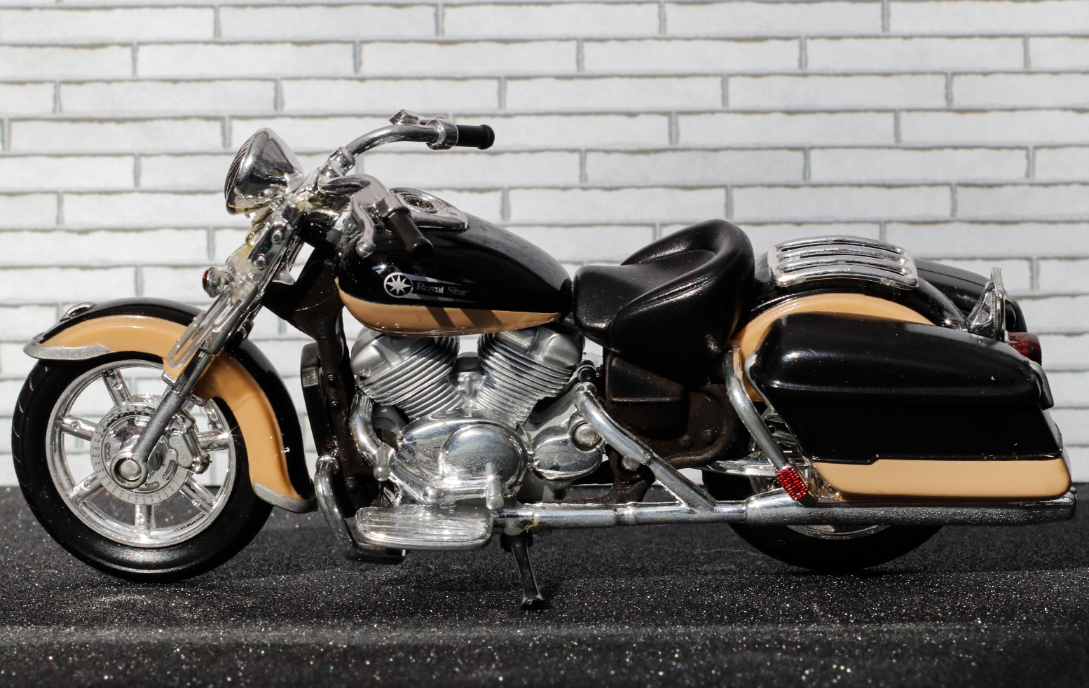 Yat Ming Yamaha Royal Star